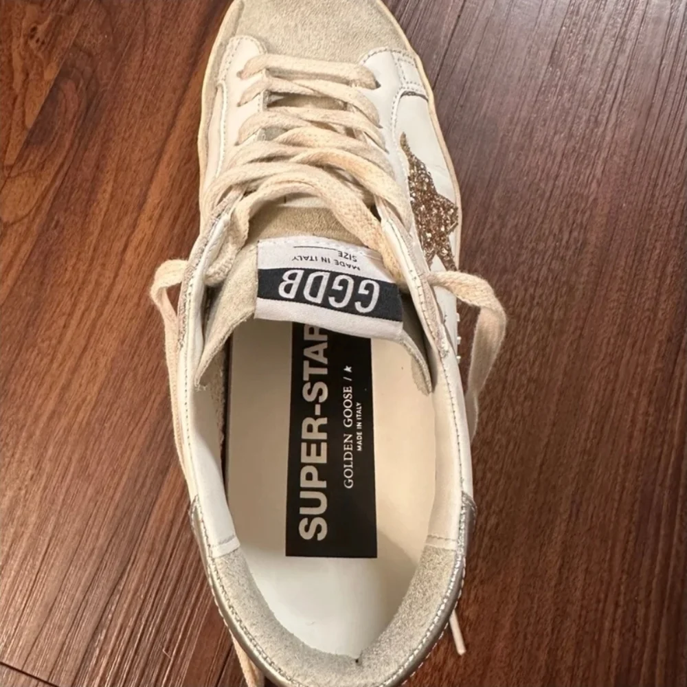 Golden Goose Super Star with Gold Glitter Star and ice grey suede inserts 36 - Picture 5 of 13